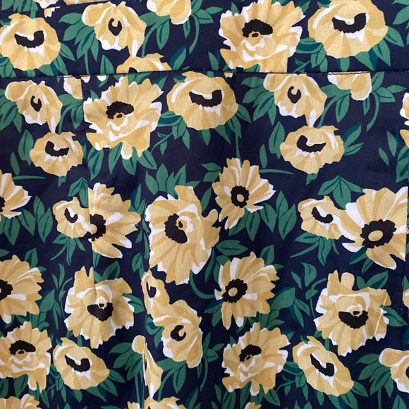 NWT Lulu’s Floral Inclusive Navy Blue Floral Print Puff Sleeve Mini Dress - Picture 6 of 12